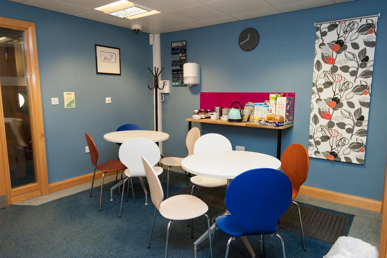 Russell Scott Backpackers Hostel Leeds  Buitenkant foto