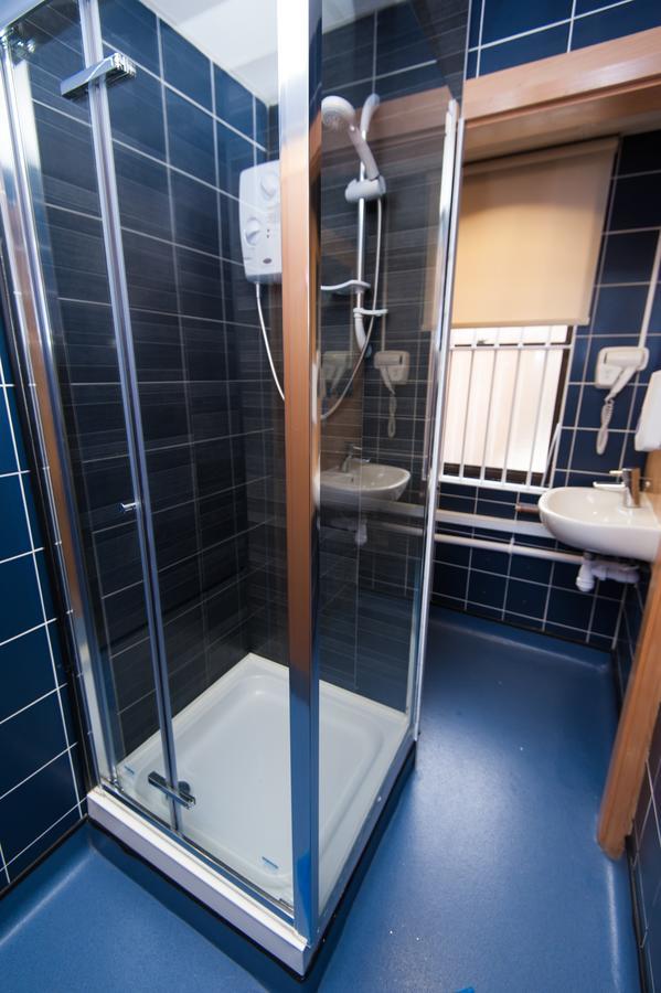 Russell Scott Backpackers Hostel Leeds  Buitenkant foto