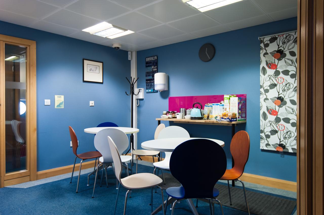 Russell Scott Backpackers Hostel Leeds  Buitenkant foto