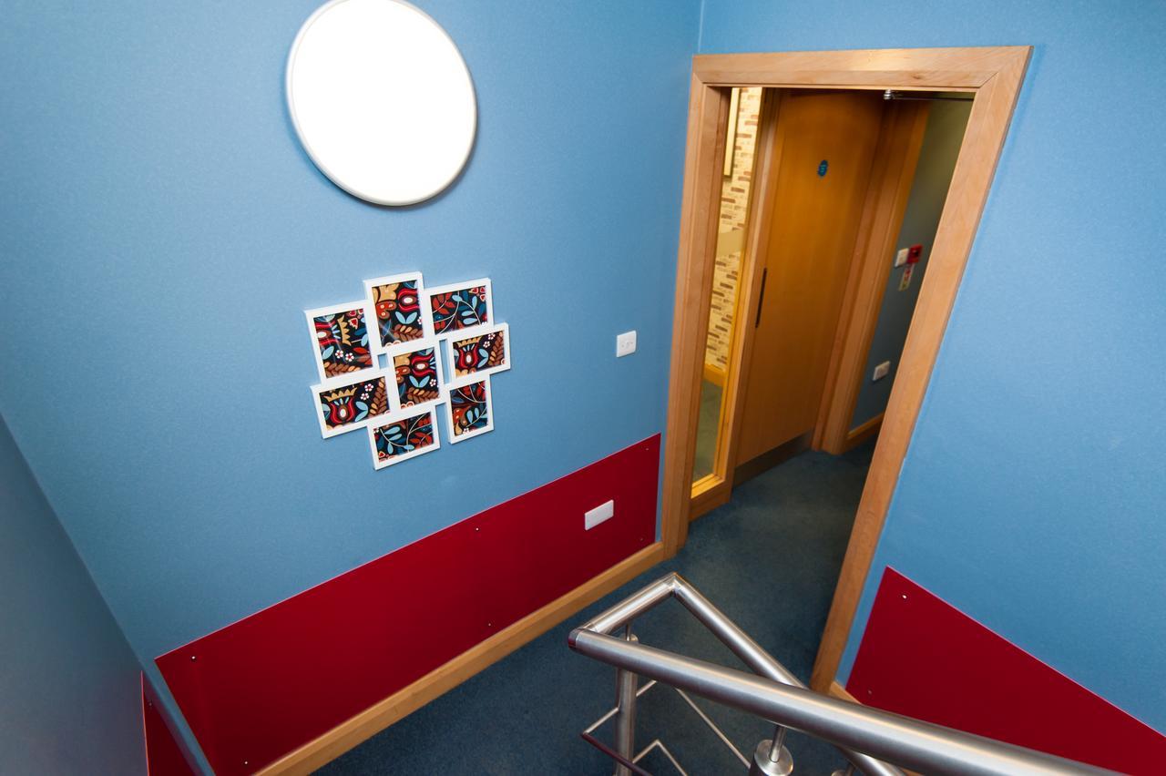Russell Scott Backpackers Hostel Leeds  Buitenkant foto
